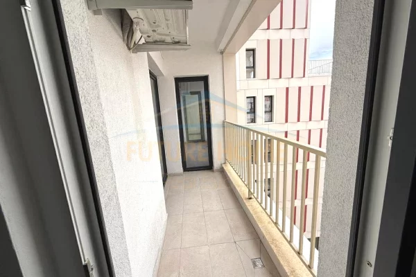 Shtepi me qera Apartament ne Tirane, 2+1, Mobilimi Bosh, pa mobiluar, Pagesa 850  Euro.