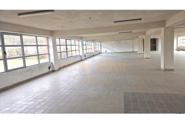 Qera, Kapanon, Prush, Tirane UNA63653