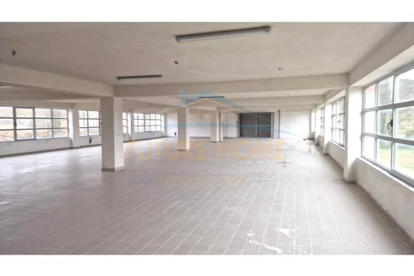 Qera, Kapanon, Prush, Tirane UNA63653