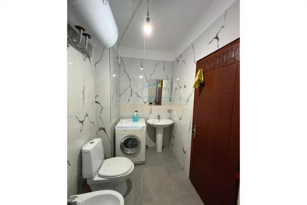 Shtepi me qera Apartament ne Tirane, 1+1, Mobilimi E mobiluar, Pagesa 450  Euro.