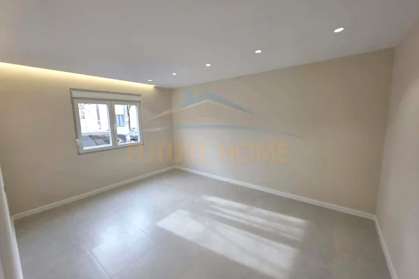 Appartamento in vendita a Tirana 2+1, Vuoto