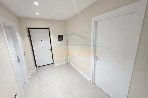 Appartamento in vendita a Tirana 2+1, Vuoto