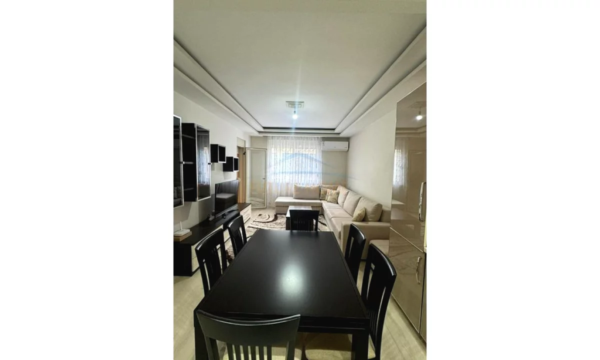 Shtepi me qera Apartament ne Tirane, 1+1, Mobilimi E mobiluar, Pagesa 480  Euro.