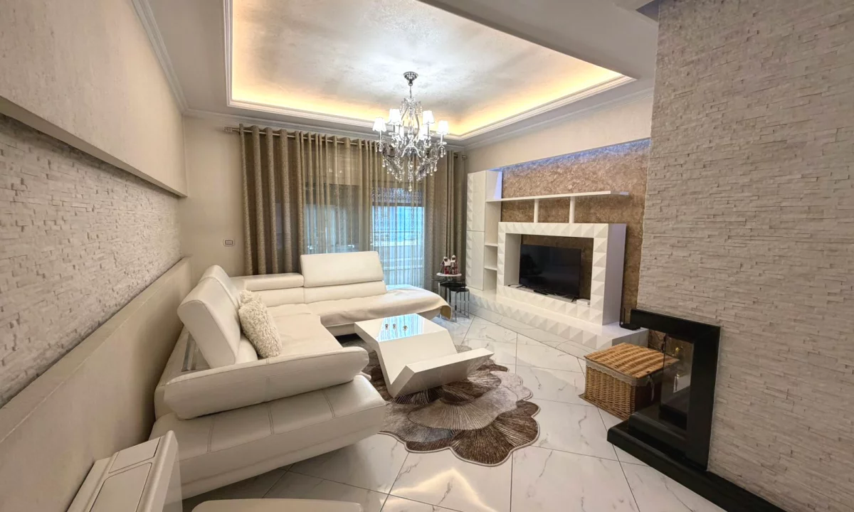 Shtepi me qera Apartament ne Tirane, 3+1, Mobilimi E mobiluar, Pagesa 800  Euro.