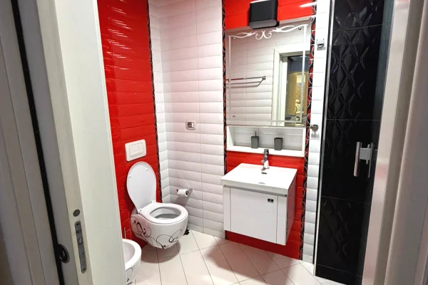 Shtepi me qera Apartament ne Tirane, 3+1, Mobilimi E mobiluar, Pagesa 800  Euro.