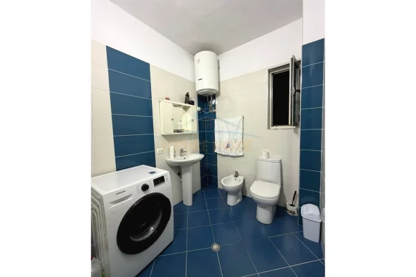 Shtepi ne shitje Apartament ne Tirane, 1+1, Mobilimi E mobiluar, Pagesa 115,000  Euro.