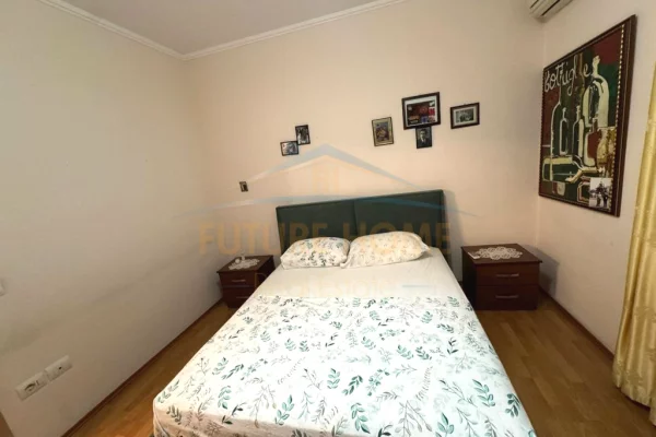 Shtepi me qera Apartament ne Tirane, 1+1, Mobilimi E mobiluar, Pagesa 500  Euro.