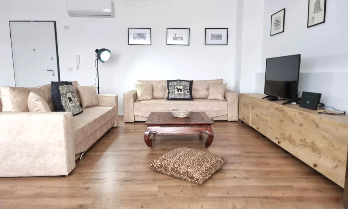 Shtepi me qera Apartament ne Tirane, 1+1, Mobilimi E mobiluar, Pagesa 850  Euro.