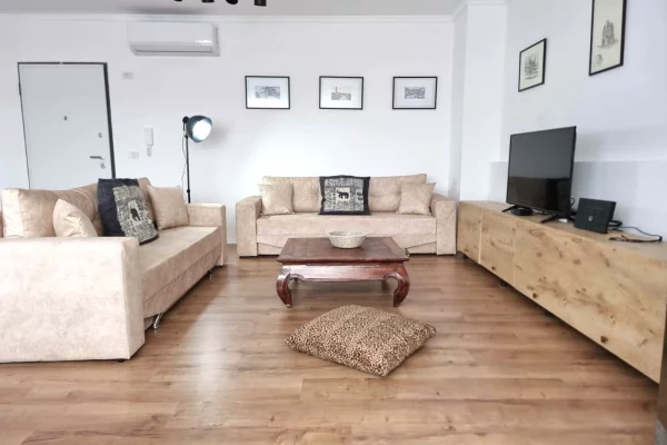 Shtepi me qera 1+1 ne Tirane - 850 Euro