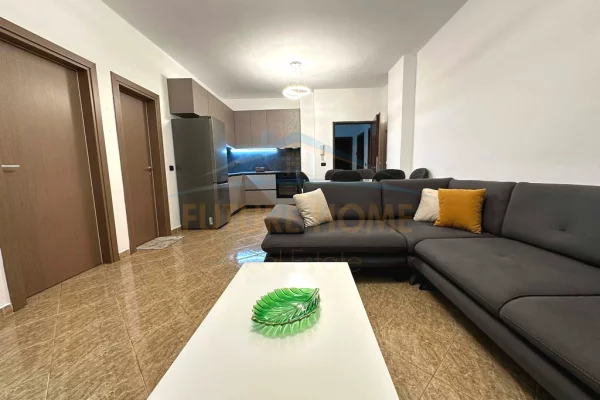 Shtepi me qera Apartament ne Tirane, 1+1, Mobilimi E mobiluar, Pagesa 420  Euro.