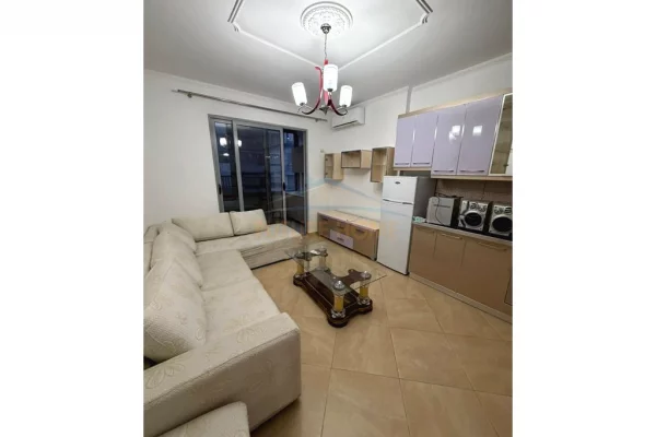 Shtepi me qera 1+1 ne Tirane - 470 Euro