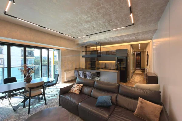 Shtepi ne shitje 2+1 ne Tirane - 650,000 Euro