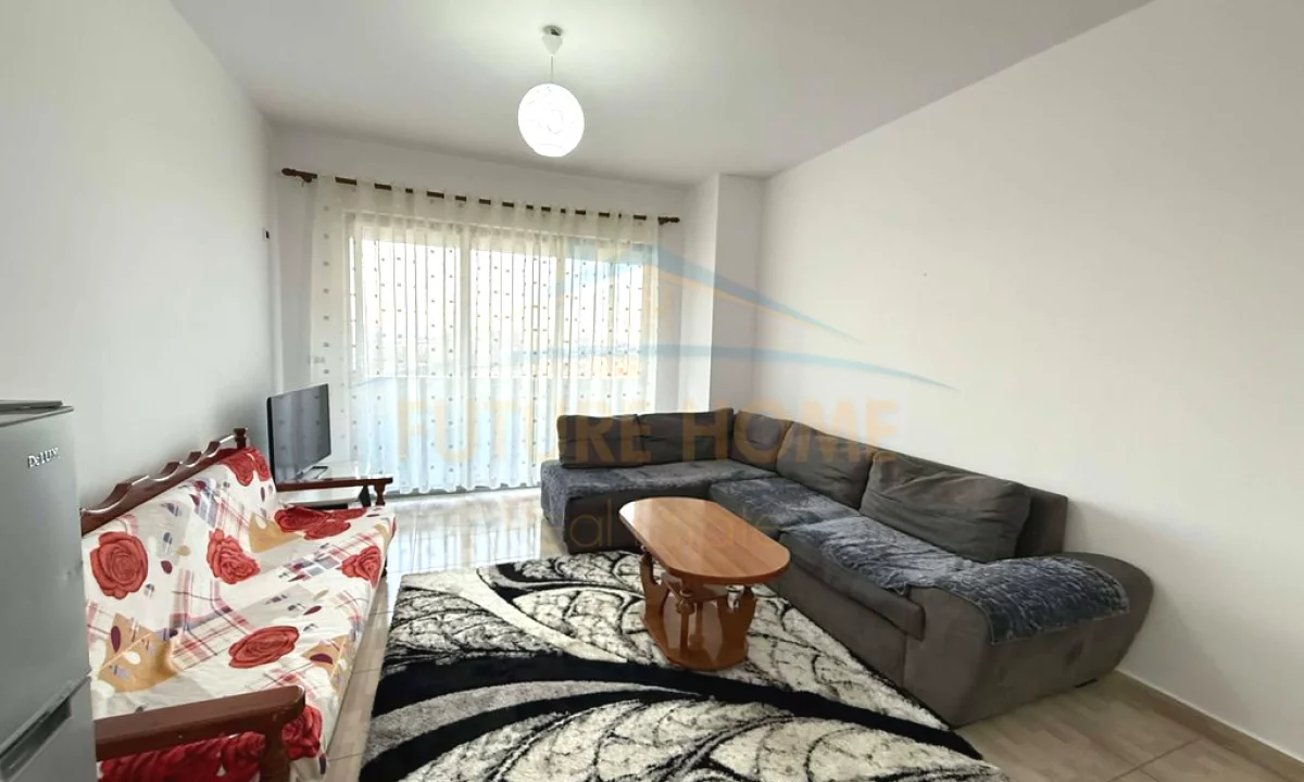 Shtepi me qera Apartament ne Tirane, 2+1, Mobilimi E mobiluar, Pagesa 400  Euro.
