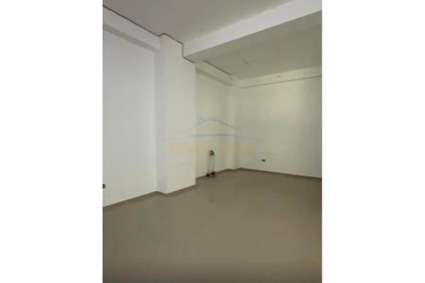 Shitet, Dyqan, Rruga Besim Alla UNA65367