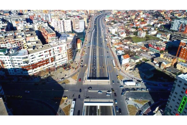 Business Property in Sale 4+1 in Tirana - 35,000 Euro