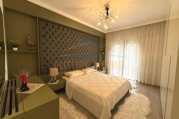 Shtepi ne shitje Apartament ne Tirane, 2+1, Mobilimi E mobiluar, Pagesa 210,000  Euro.