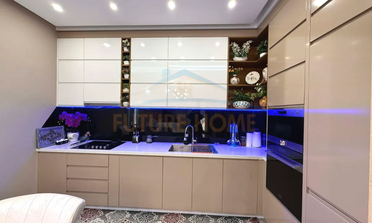 Shtepi ne shitje Apartament ne Tirane, 2+1, Mobilimi E mobiluar, Pagesa 210,000  Euro.