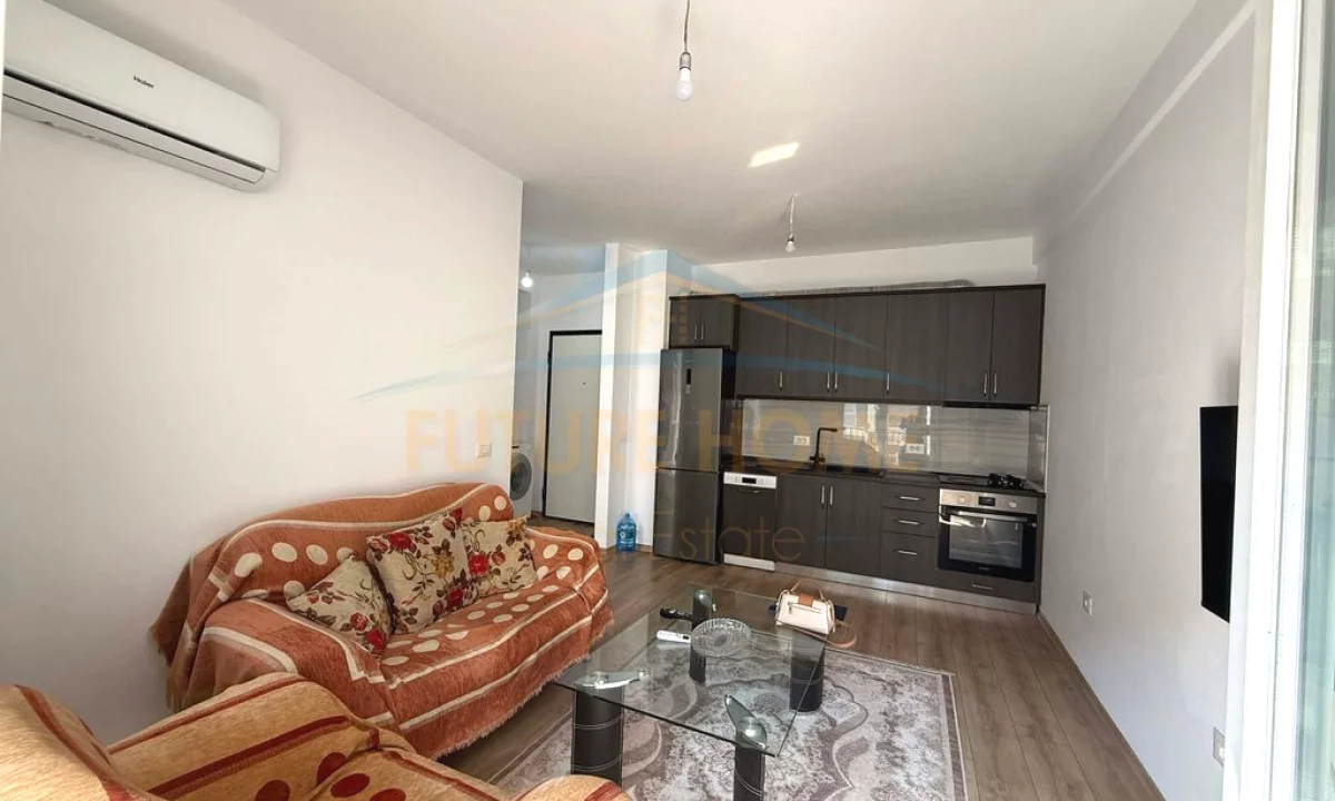 Shtepi me qera Apartament ne Tirane, 1+1, Mobilimi E mobiluar, Pagesa 420  Euro.