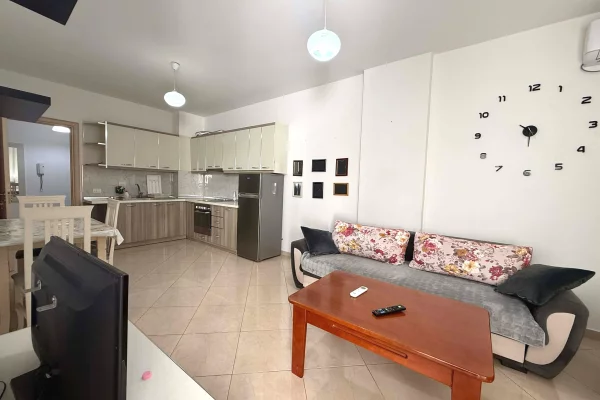 Shtepi me qera Apartament ne Tirane, 1+1, Mobilimi E mobiluar, Pagesa 420  Euro.