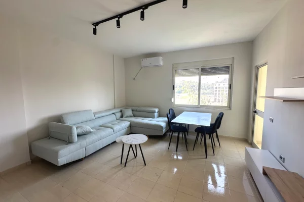 Shtepi ne shitje Apartament ne Durres, 1+1, Mobilimi E mobiluar, Pagesa 75,000  Euro.