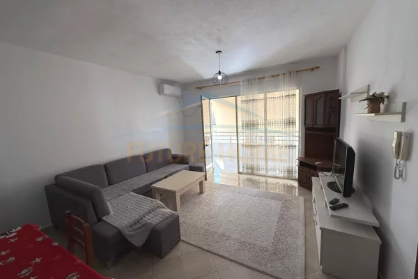 Shtepi me qera 1+1 ne Tirane - 450 Euro