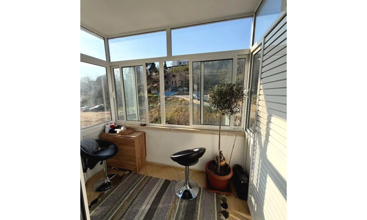 Shtepi ne shitje Apartament ne Tirane, 2+1, Mobilimi E mobiluar, Pagesa 160,000  Euro.