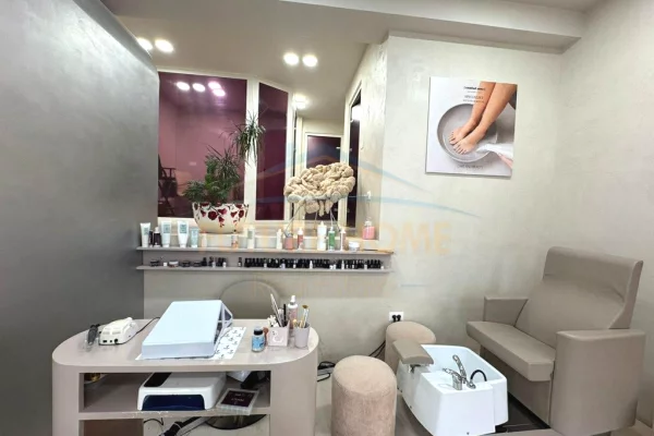 Shitet, Ambient Biznesi, Square 21 UNA66410