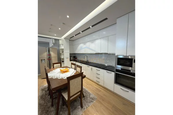 Apartment for sale in Tirana 2+1, Furnished
