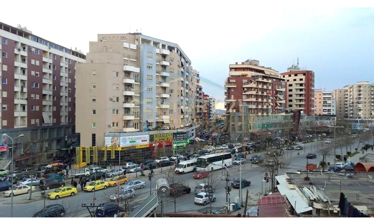 Shitet, Njesi Biznesi , Unaza e re 