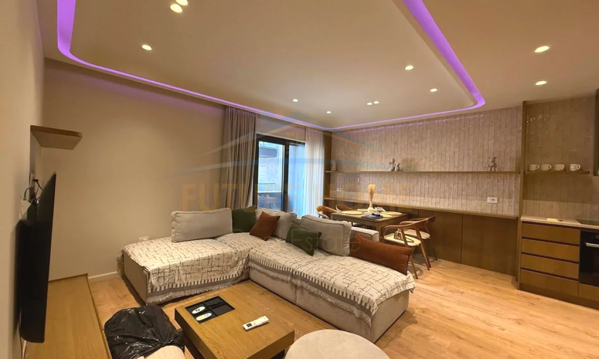 Appartamento in affitto a Tirana 1+1, Arredato