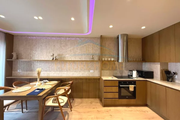 Appartamento in affitto a Tirana 1+1, Arredato