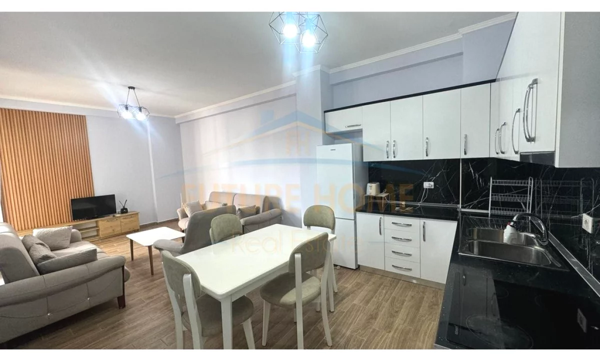 Shtepi me qera Apartament ne Tirane, 2+1, Mobilimi E mobiluar, Pagesa 550  Euro.