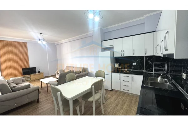 Shtepi me qera 2+1 ne Tirane - 550 Euro