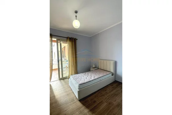 Shtepi me qera Apartament ne Tirane, 2+1, Mobilimi E mobiluar, Pagesa 550  Euro.