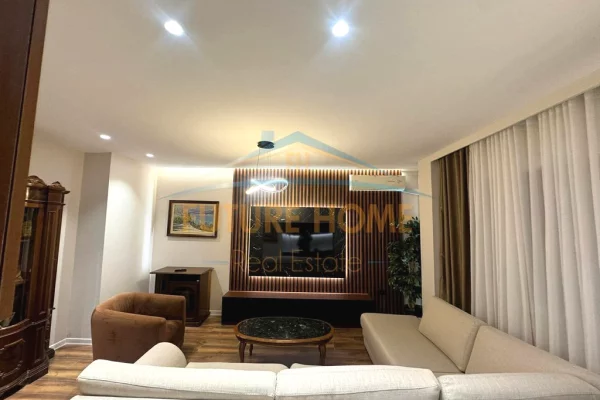 Shtepi ne shitje 2+1 ne Tirane - 250,000 Euro