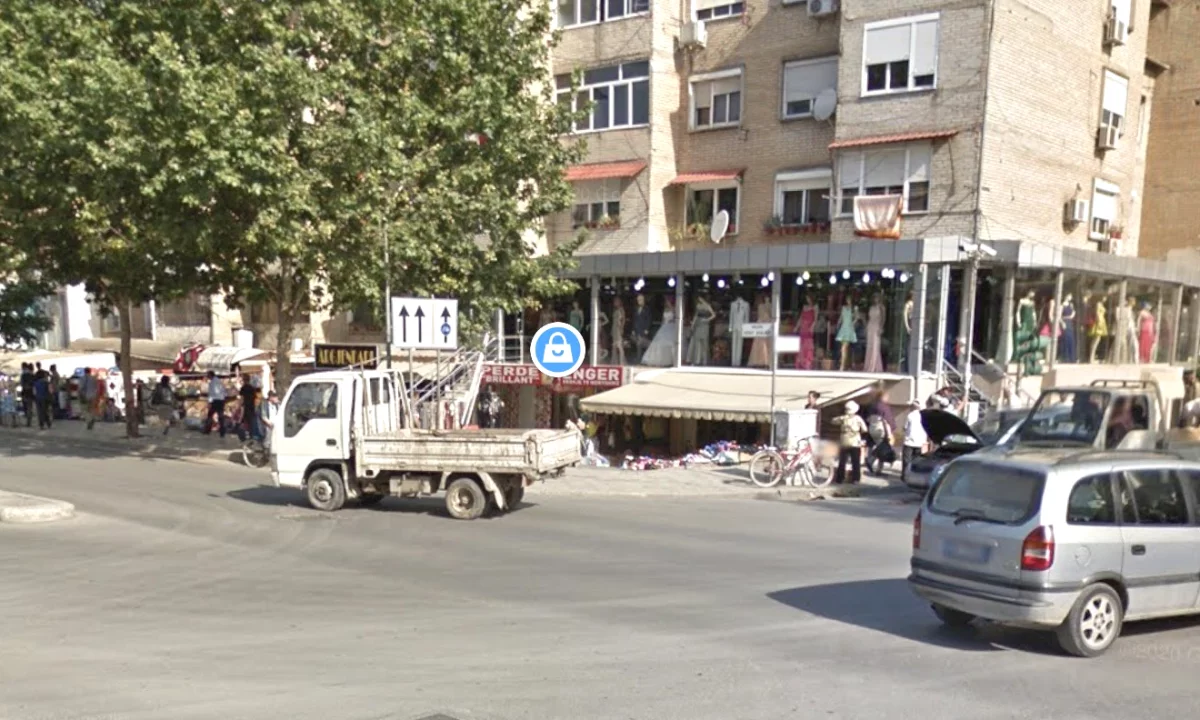 Shtepi ne shitje Apartament ne Tirane, 2+1, Mobilimi E mobiluar, Pagesa 147,000  Euro.