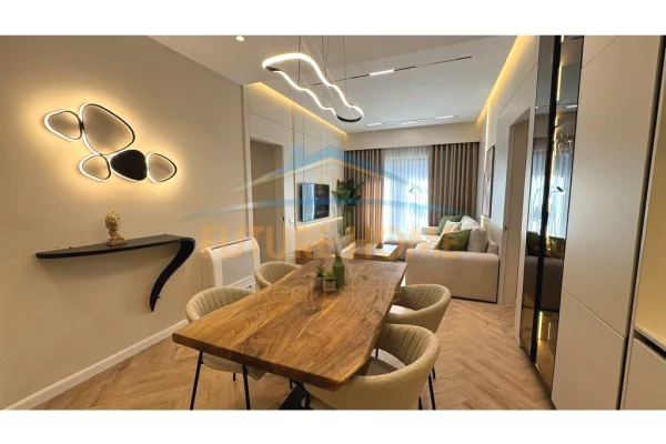 Shtepi ne shitje Apartament ne Tirane, 2+1, Mobilimi E mobiluar, Pagesa 410,000  Euro.