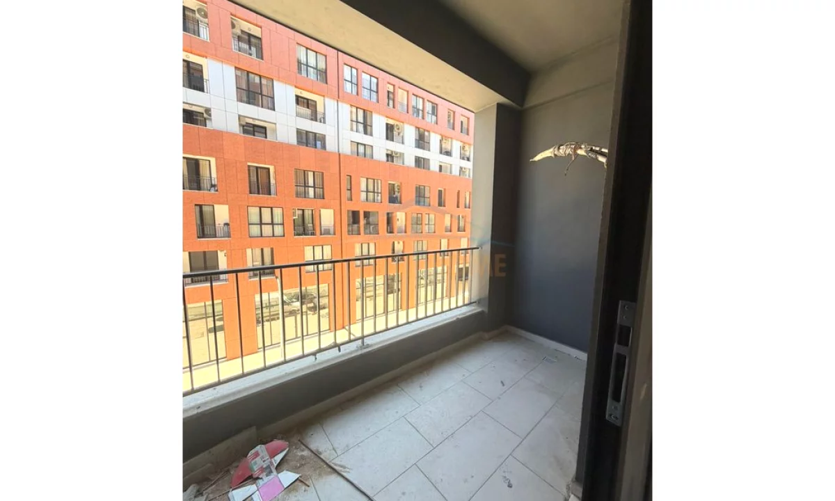 Shtepi ne shitje Apartament ne Tirane, 2+1, Mobilimi Bosh, pa mobiluar, Pagesa 160,000  Euro.