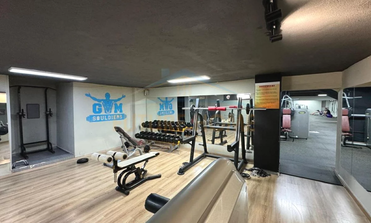 Shitet, Ambient Biznesi, Myslym Shyri, Tirane UNA67331