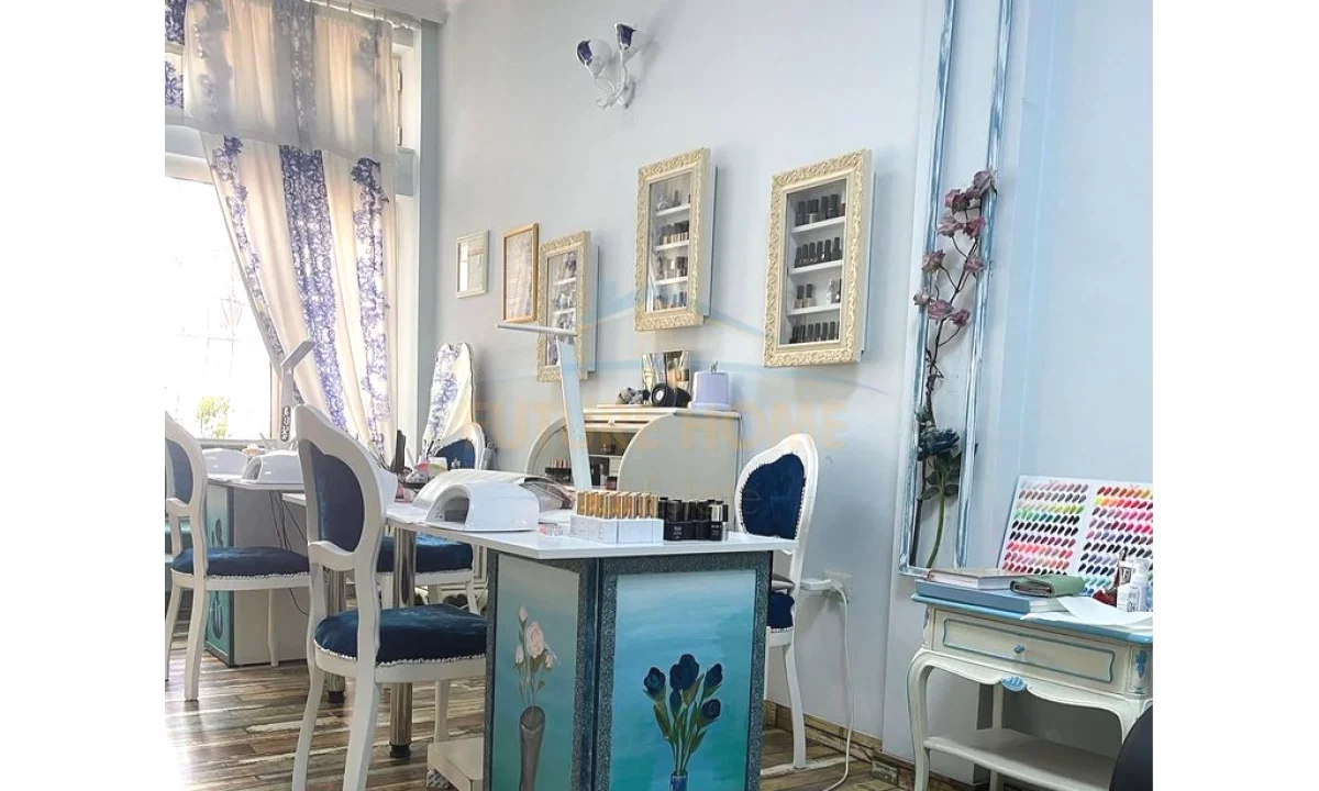 Shitet, Ambient Biznes, Ish Ekspozita, Tirane UNA67364