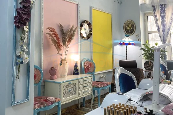 Shitet, Ambient Biznes, Ish Ekspozita, Tirane UNA67364