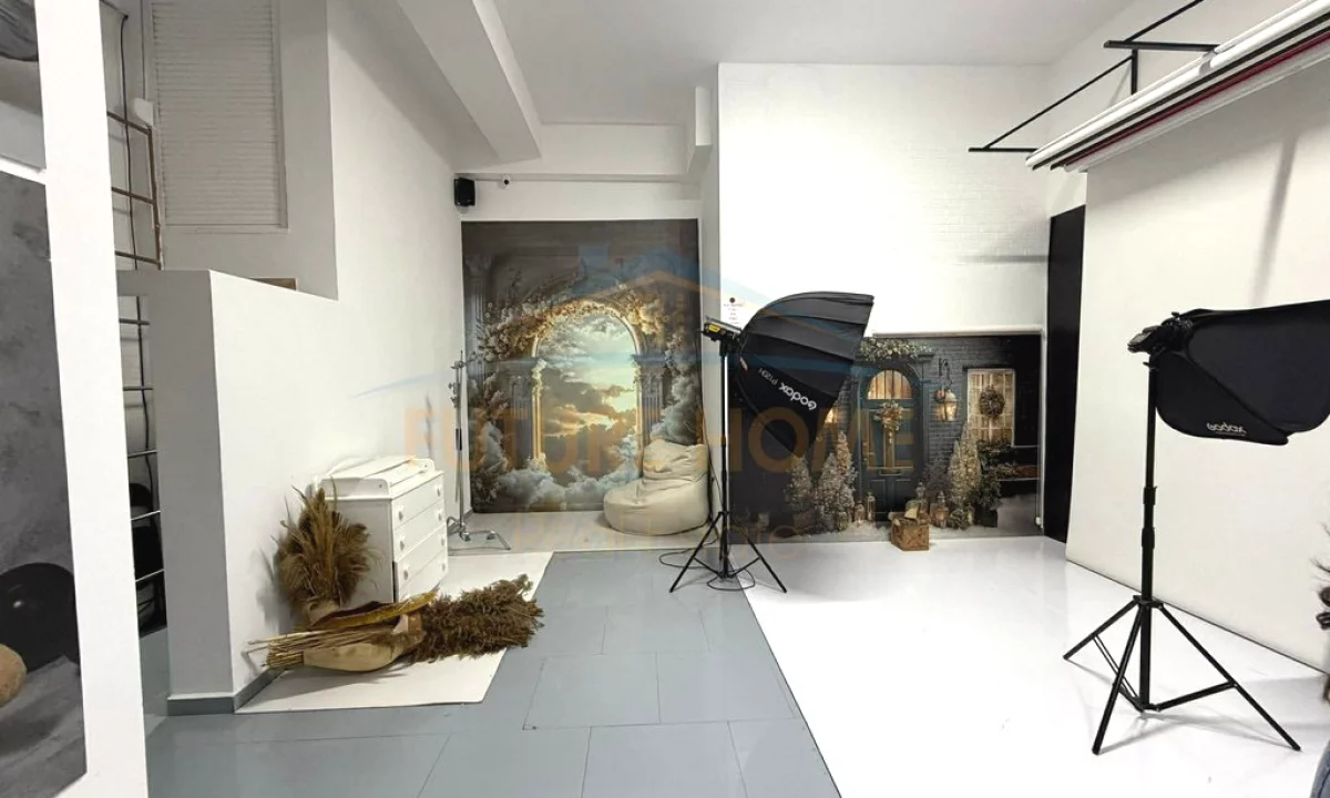 Shitet, Njesi Biznesi, Misto Mame, Tirane  UNA67395