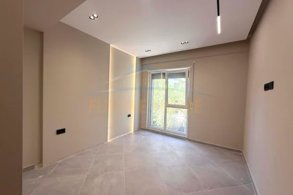 Shtepi me qera Apartament ne Tirane, 2+1, Mobilimi Bosh, pa mobiluar, Pagesa 600  Euro.