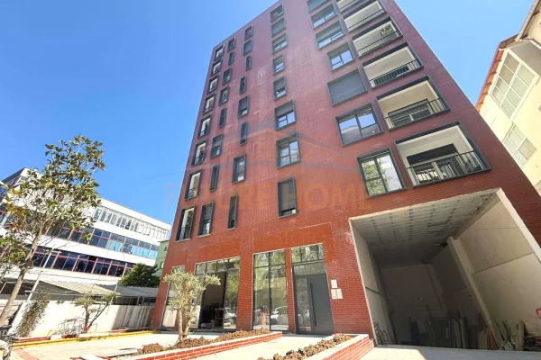 Shtepi me qera Apartament ne Tirane, 2+1, Mobilimi Bosh, pa mobiluar, Pagesa 600  Euro.