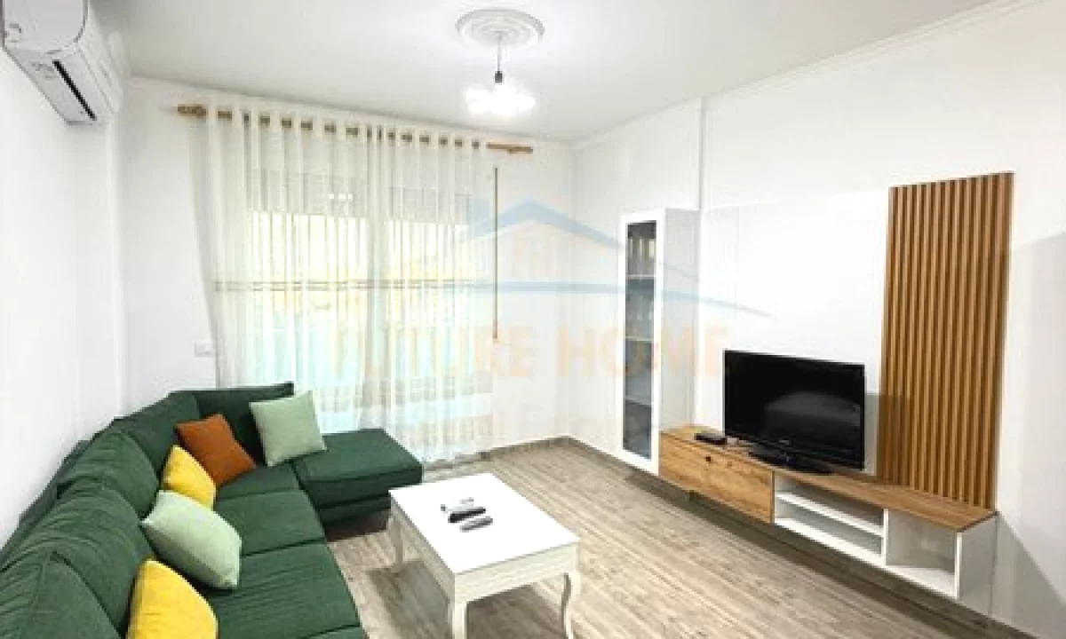 Shtepi me qera Apartament ne Tirane, 1+1, Mobilimi E mobiluar, Pagesa 500  Euro.