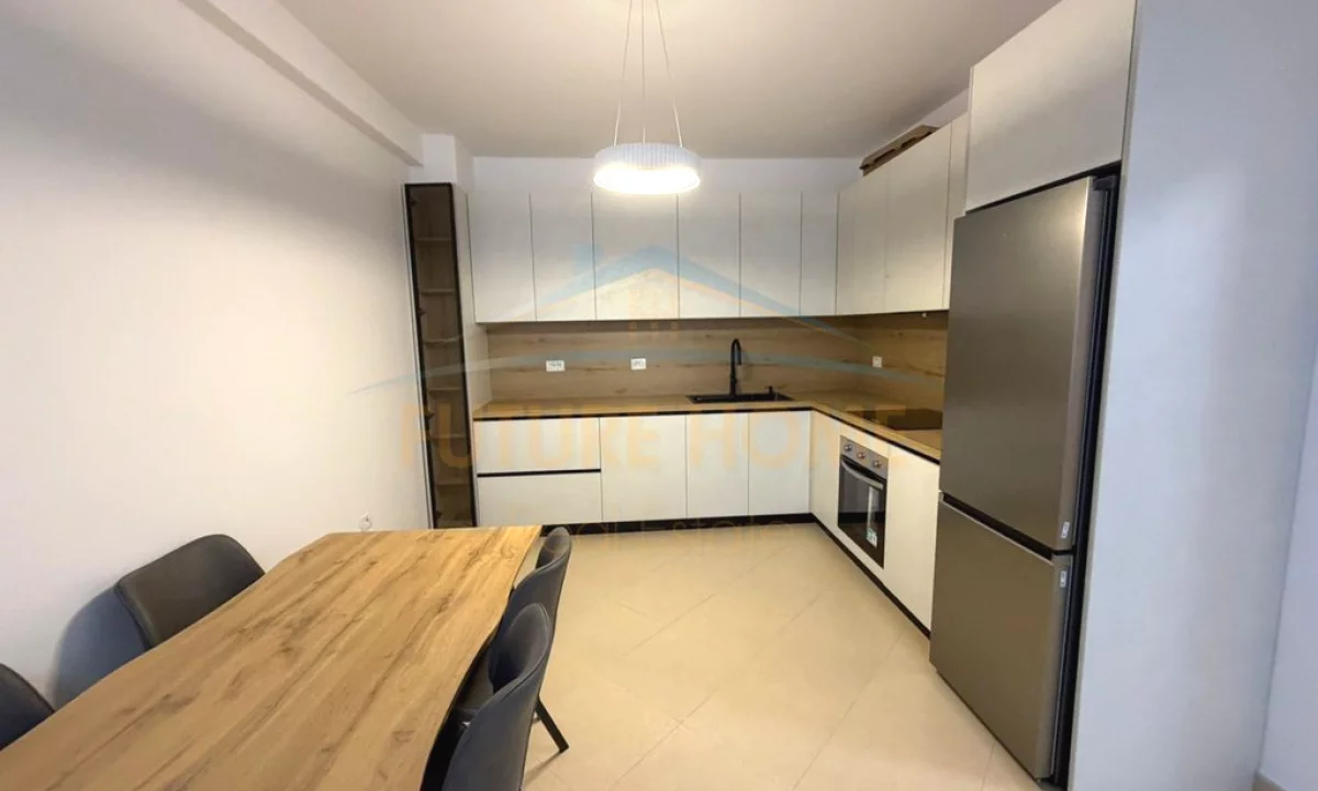 Shtepi me qera Apartament ne Tirane, 2+1, Mobilimi E mobiluar, Pagesa 500  Euro.