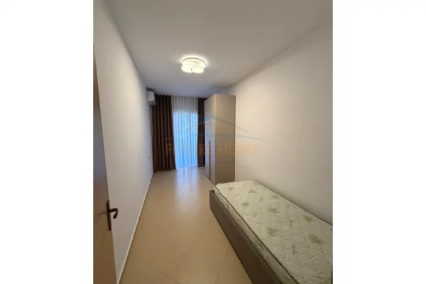 Shtepi me qera Apartament ne Tirane, 2+1, Mobilimi E mobiluar, Pagesa 500  Euro.