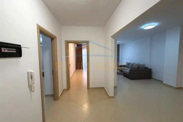 Shtepi me qera Apartament ne Tirane, 2+1, Mobilimi E mobiluar, Pagesa 500  Euro.