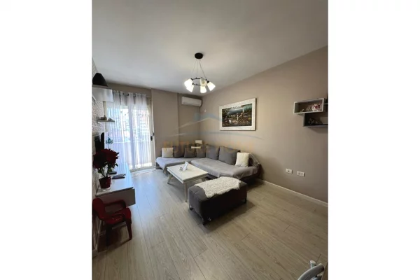 Shtepi ne shitje 1+1 ne Tirane - 119,000 Euro