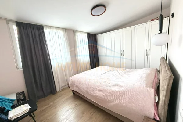 Shtepi ne shitje Apartament ne Tirane, 2+1, Mobilimi E mobiluar, Pagesa 187,000  Euro.
